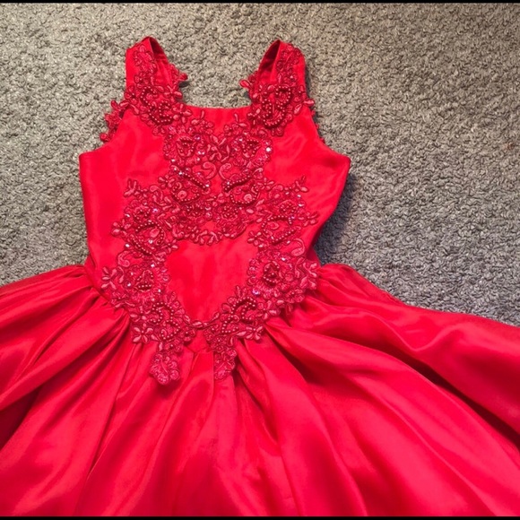 Pageant dress 4t-6t - Picture 3 of 5